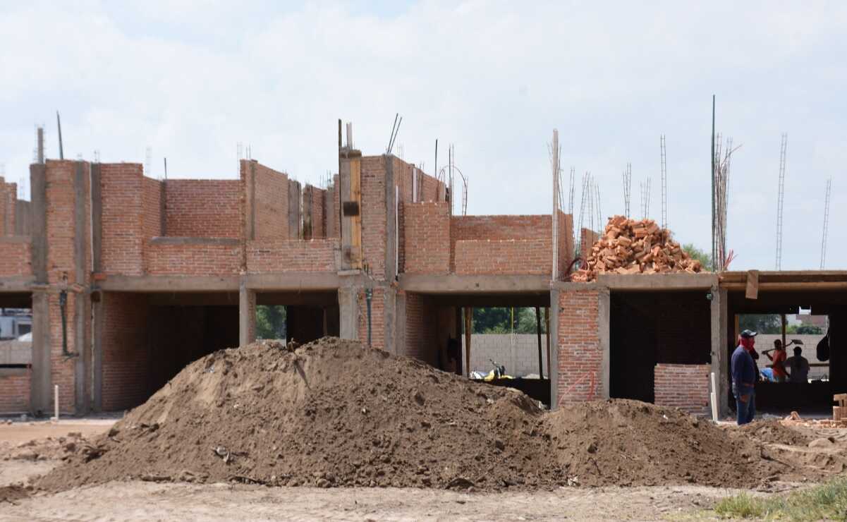 Ayuntamiento de SLP y constructores proyectan edificar 3 mil 500 viviendas a bajo costo 