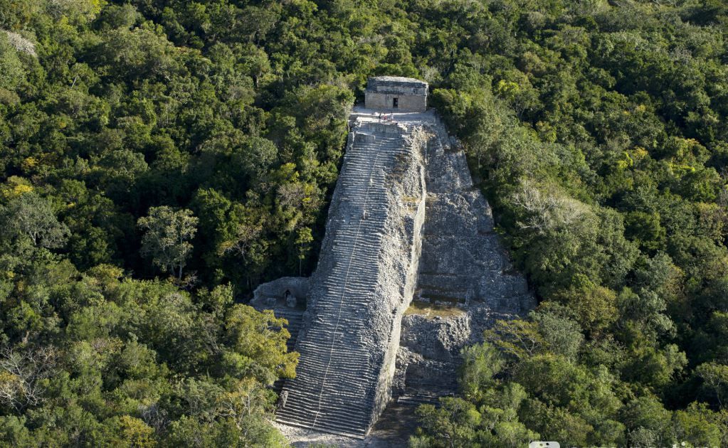 Cobá: la zona arqueológica que domina la selva maya