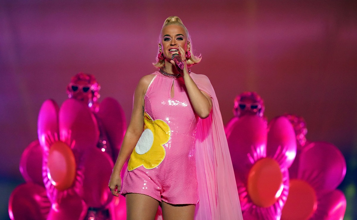 Muere la abuela de Katy Perry y se entera tras su concierto en Australia