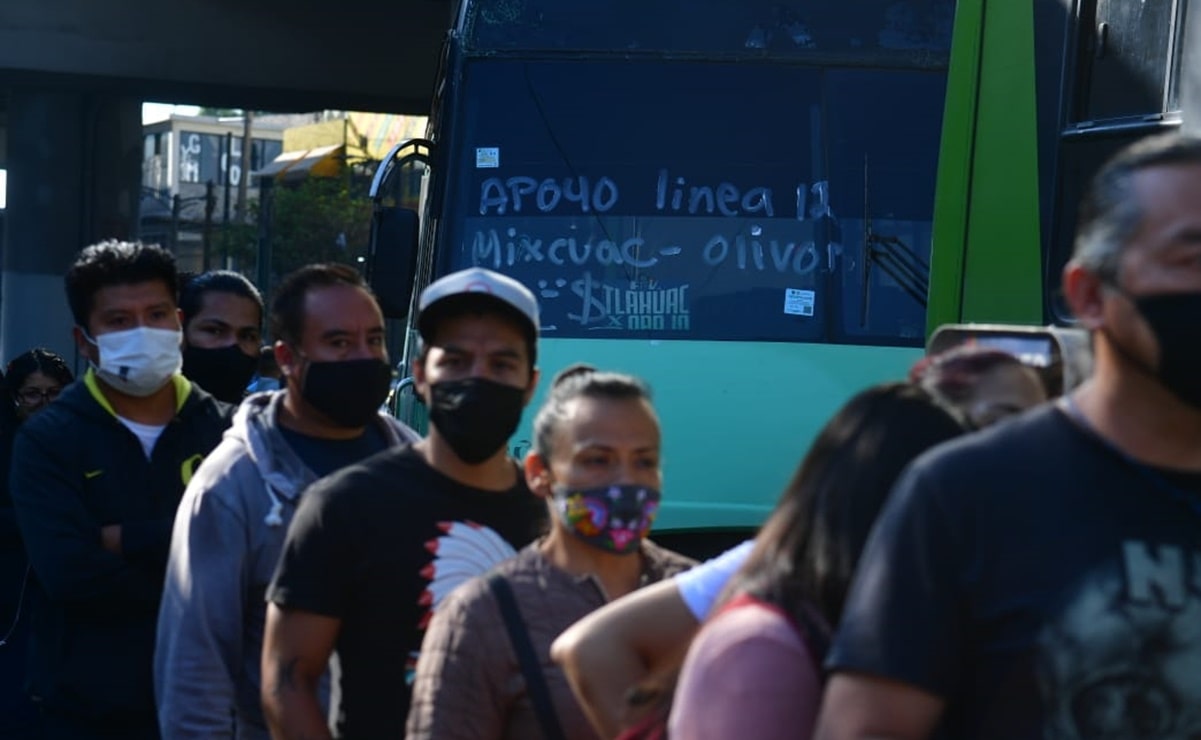 Ofrecen servicio de transporte emergente por 5 pesos, tras accidente en el metro