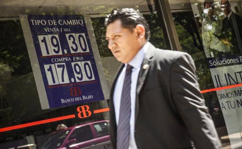 Mexico not ruling out forex intervention as peso slumps