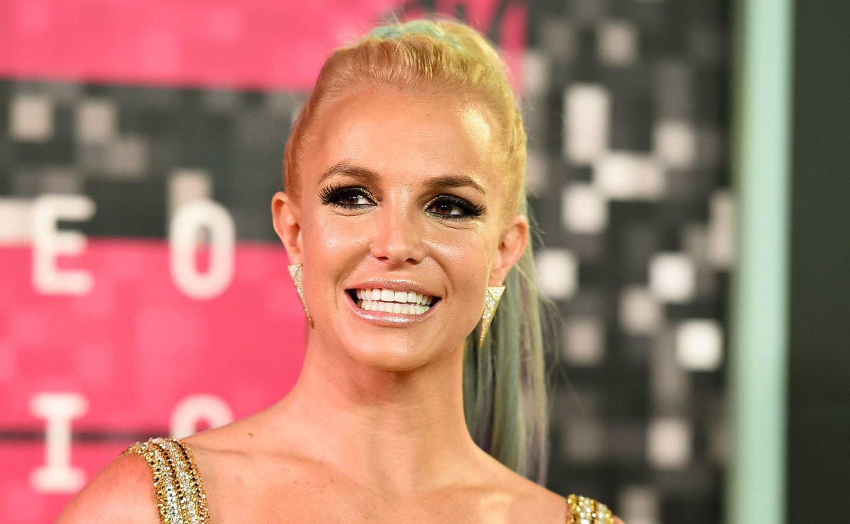 Britney Spears firma sus documentos por primera vez en 13 años