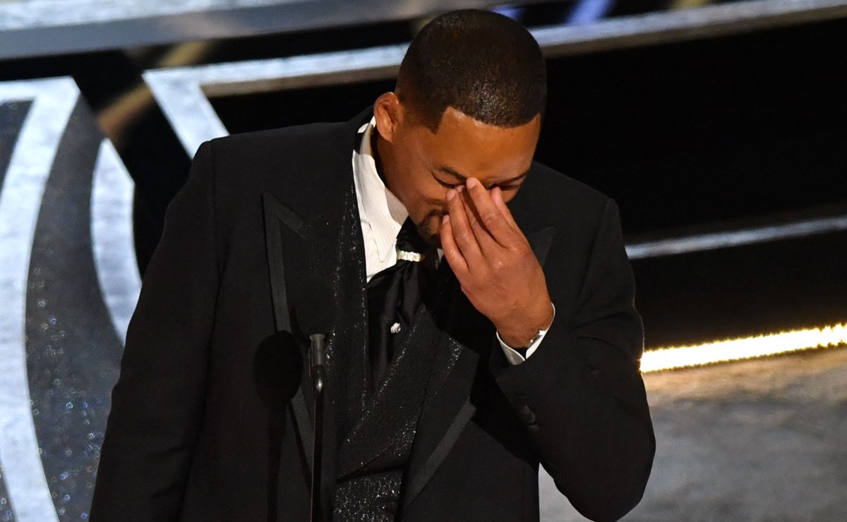 "El amor te hace hacer locuras", dijo Will Smith llorando tras golpear a Chris Rock en los Oscar