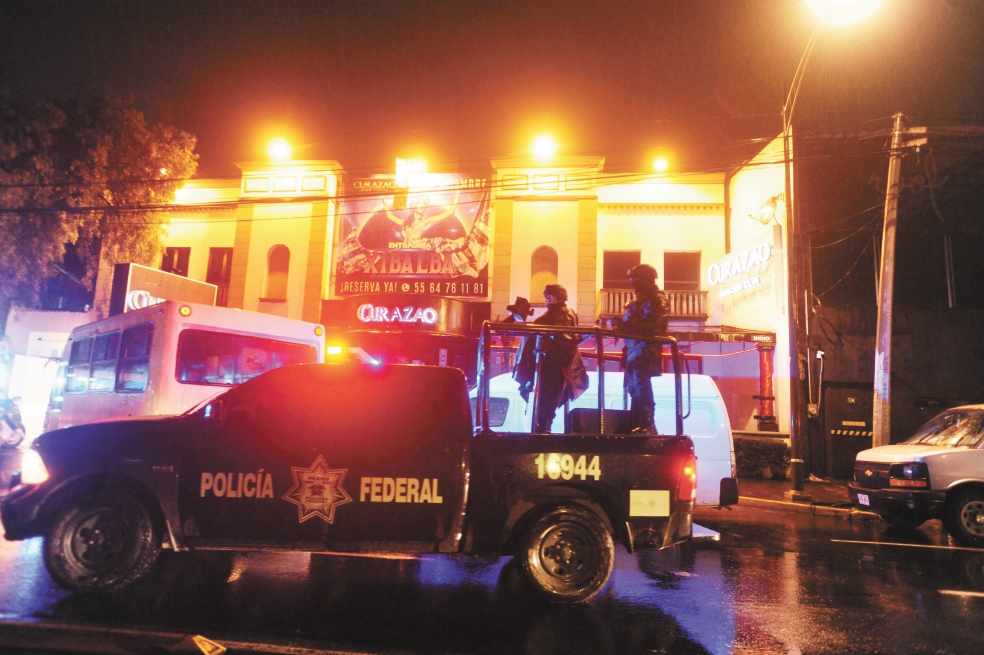 Acusan de trata a 5 detenidos del bar Curazao