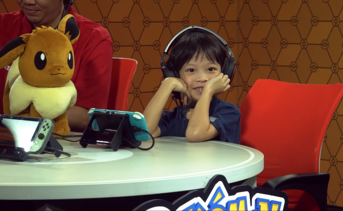 Una niña de 7 años, es la campeona en torneo de Pokémon