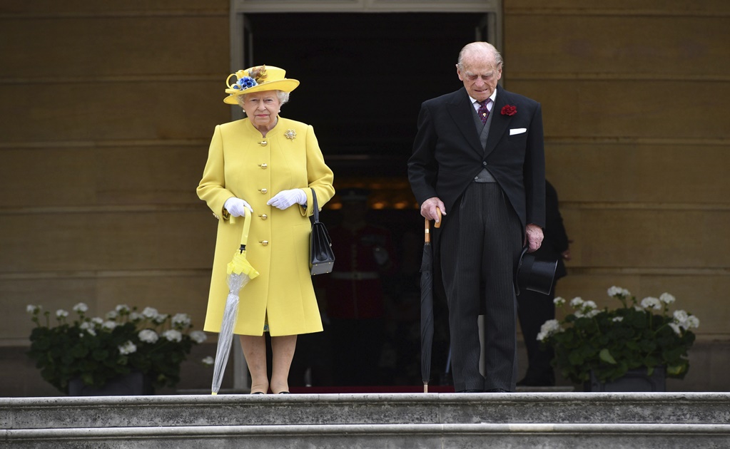 Reina Isabel II y Felipe de Edimburgo celebran 70 años de matrimonio