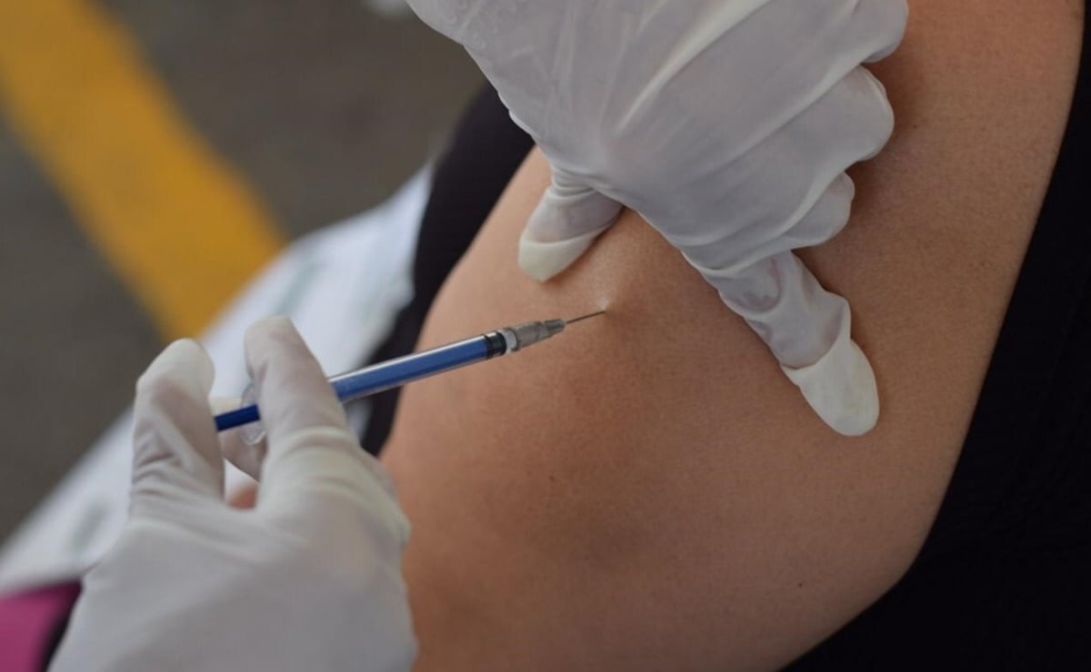 Vacunación para personas de 50 a 59 años inicia primera semana de mayo; mañana comienza registro