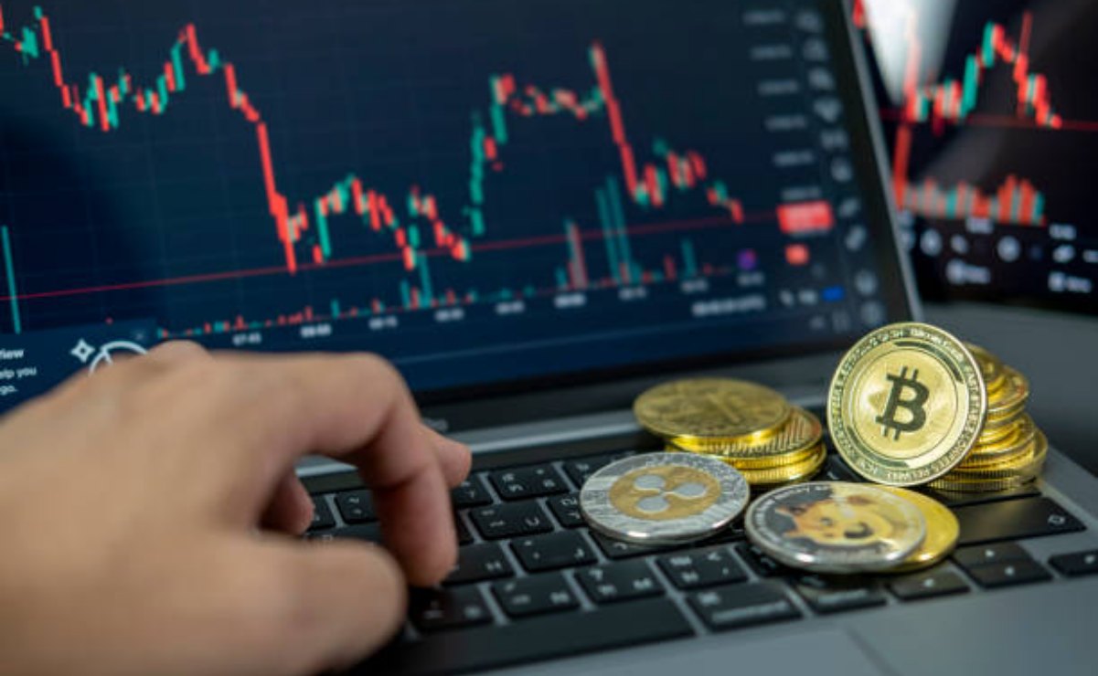 Negocios de criptomonedas de Trump generan mil millones de dólares en  beneficios, según Financial Times