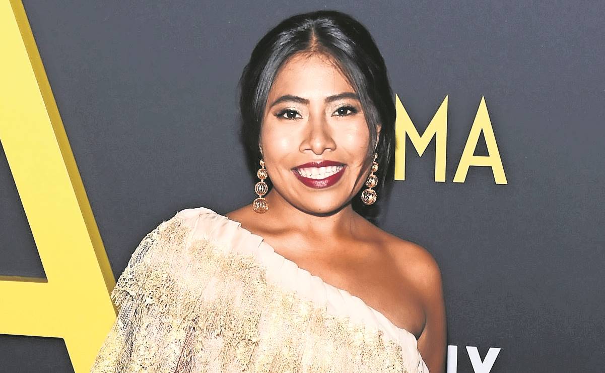 Periodista confunde profesión de Yalitza Aparicio como trabajadora del hogar y desata polémica en redes