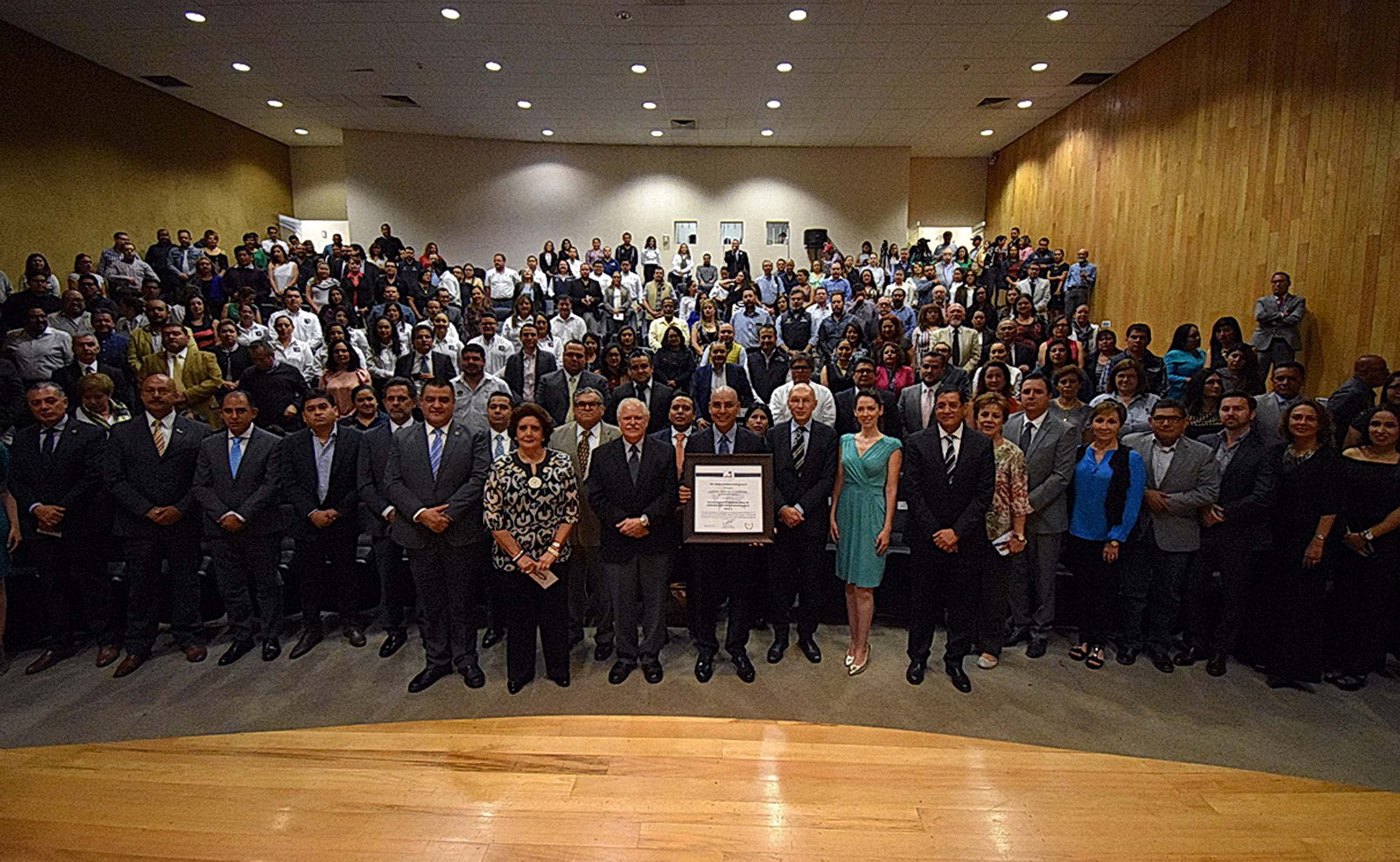 Gobierno de la capital es reconocido como confiable 