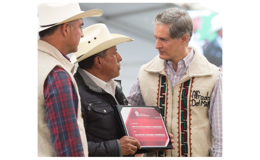 Del Mazo entrega 4 mil apoyos a campesinos de 10 municipios de Edomex