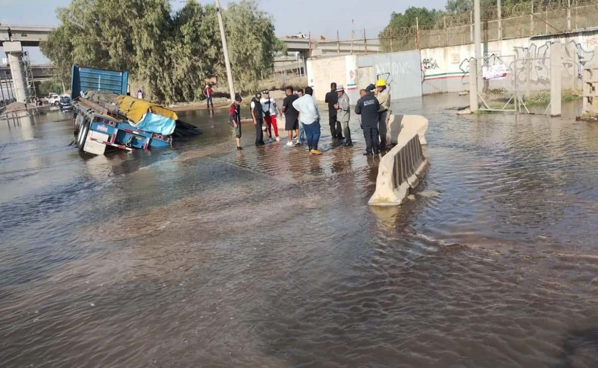 Restablecen servicio de agua potable tras ruptura de tubería en Ramal Los Reyes, en Tultepec