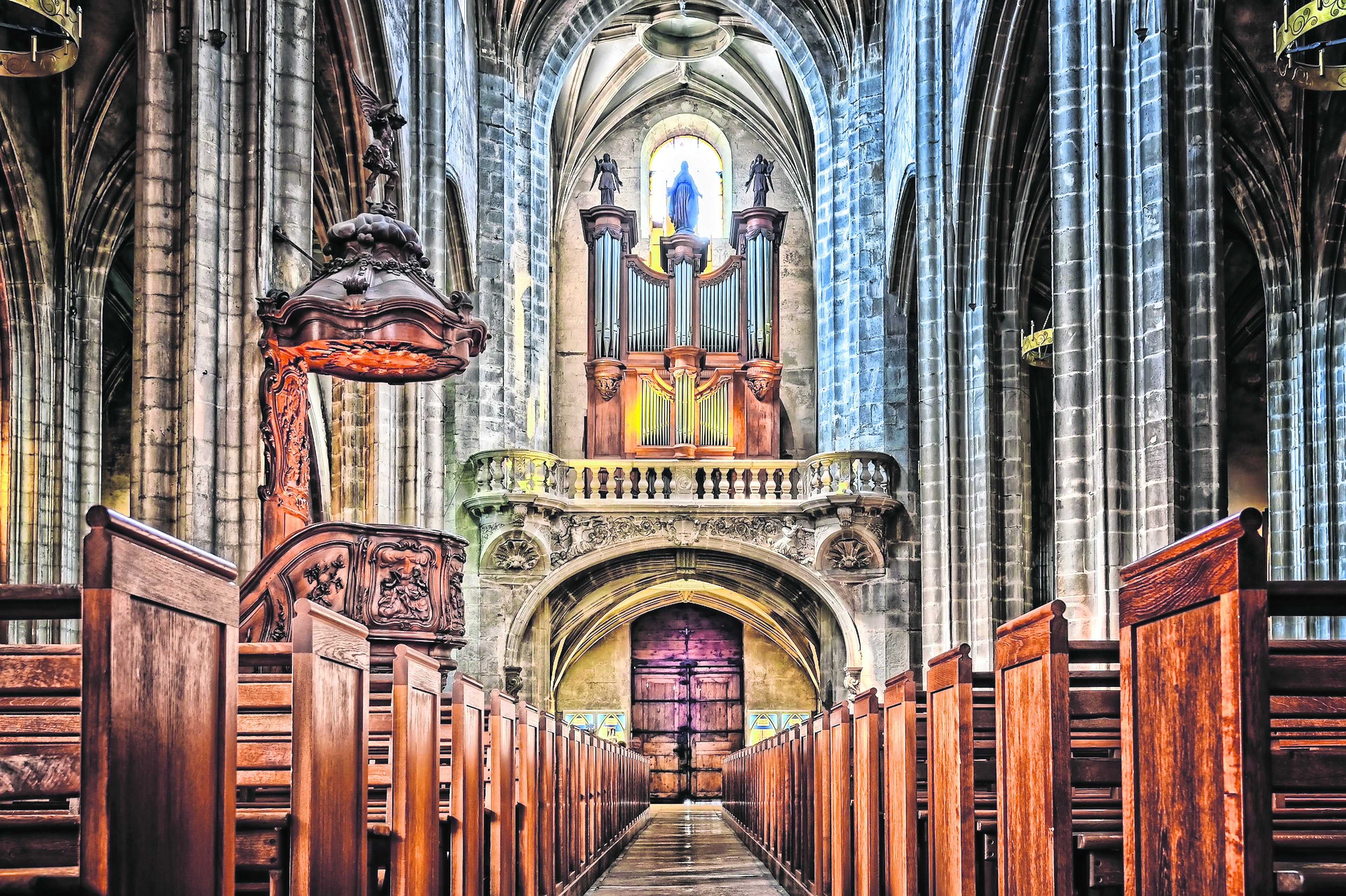 Notre Dame, del esplendor a la tragedia 