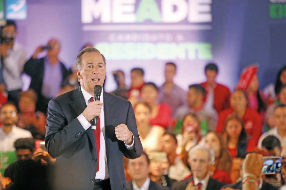 Promete Meade rifar inmuebles de AMLO 