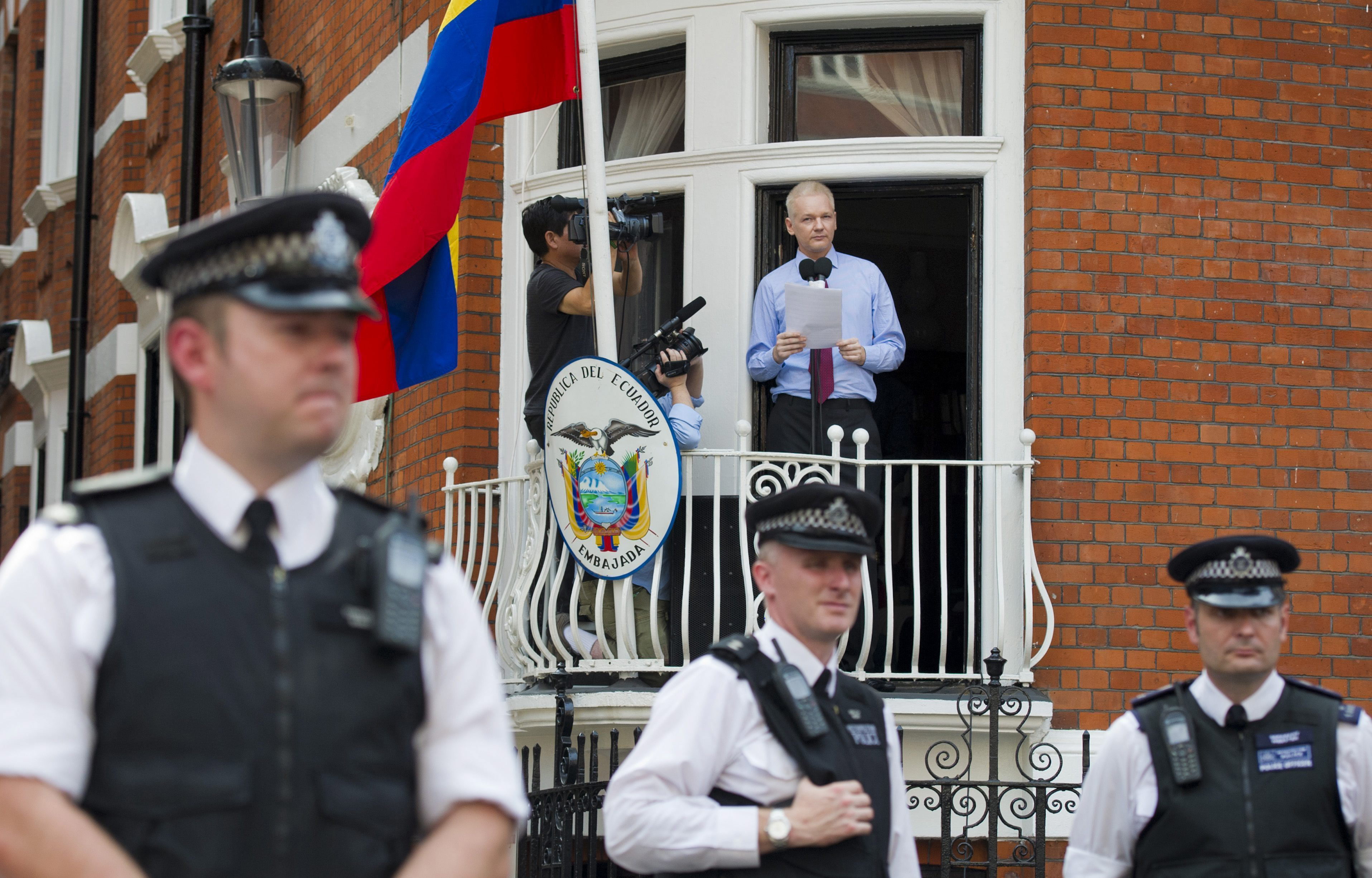 WikiLeaks denuncia incidente en embajada de Ecuador en Londres