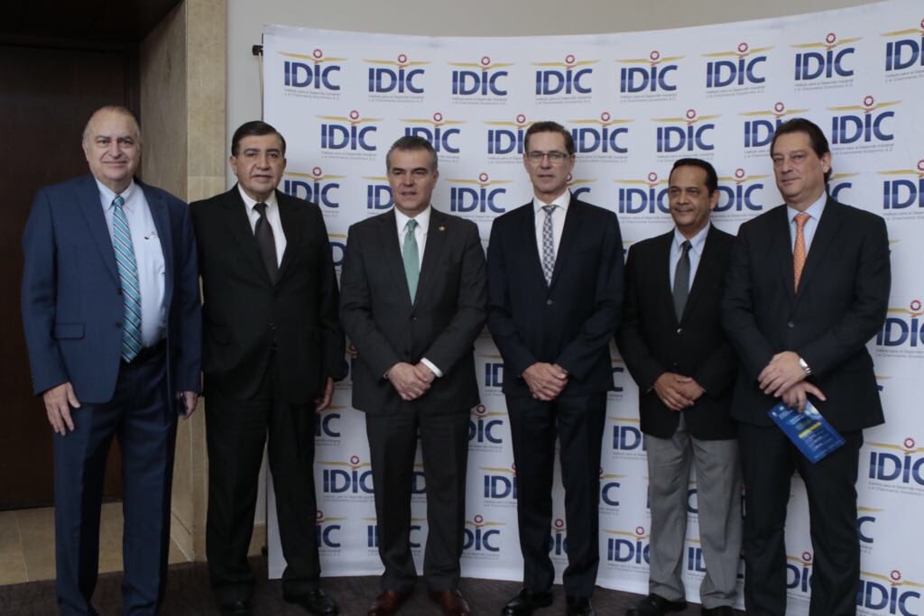 Guerra arancelaria México-EU frena inversiones: IDIC