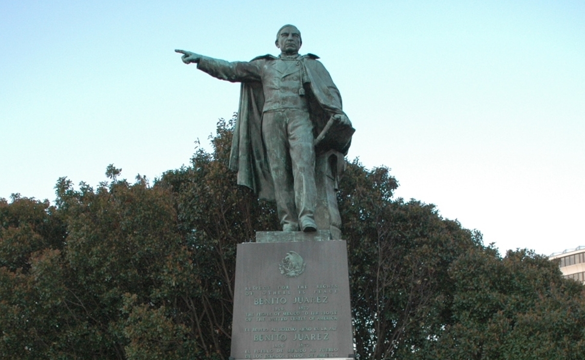 La estatua de Juárez llegó casi rota a Washington hace 52 años