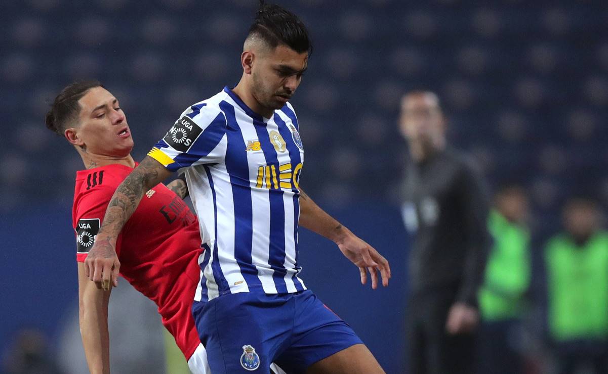 Con "Tecatito", Porto empata el Clásico ante el Benfica