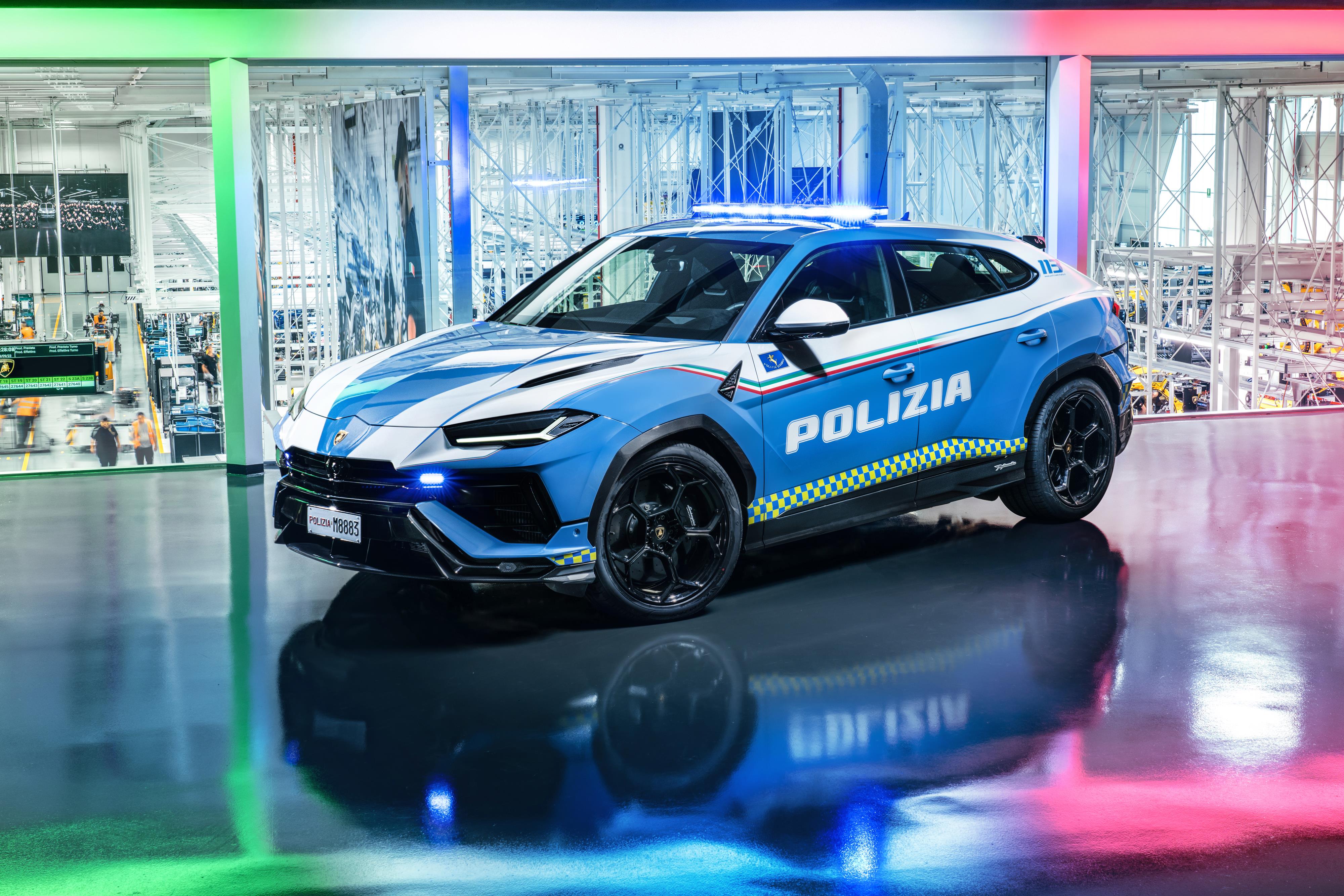 Lamborghini Urus Performante, el nuevo auto de la policía italiana