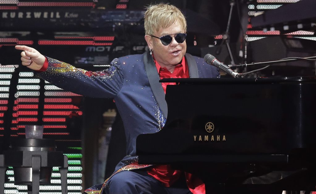 Expondrán fotografías modernistas de Elton John