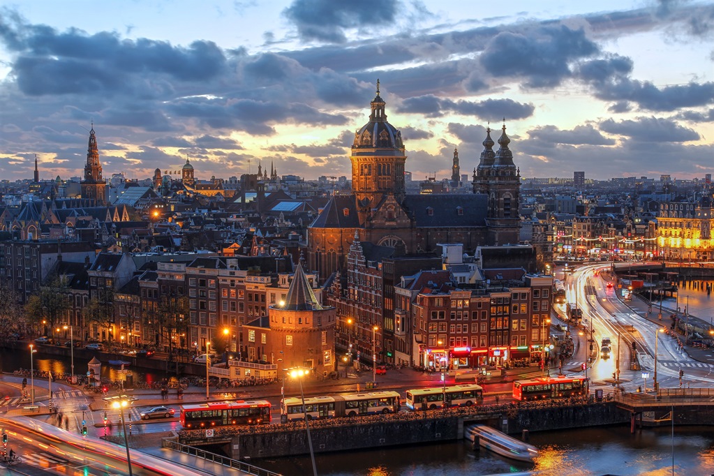 Ámsterdam: tips esenciales para conocer la ciudad, pero sin vitrinas