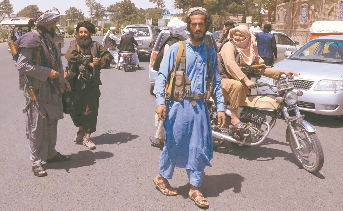 Talibanes se acercan a la capital afgana