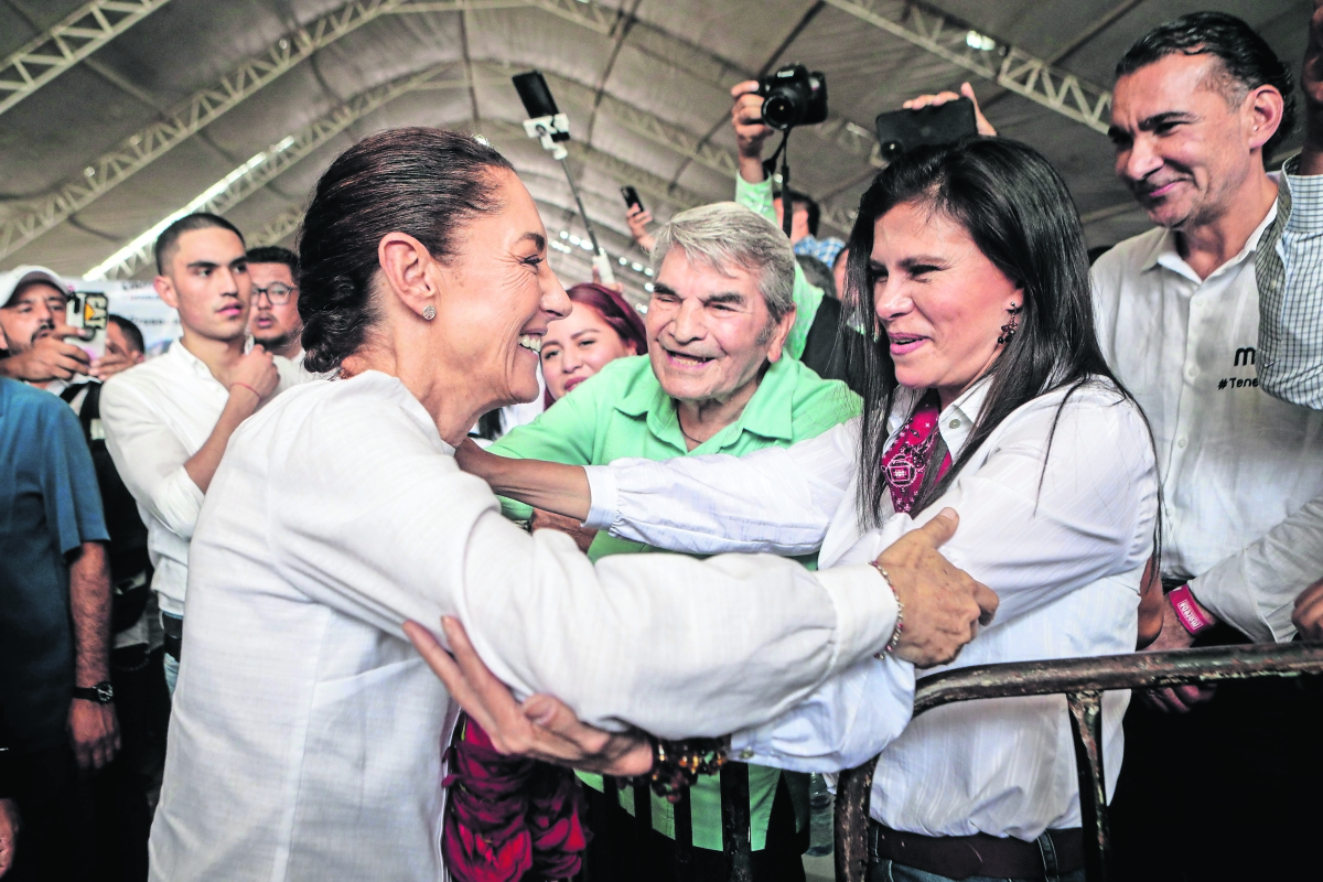 Parientes de AMLO y López- Gatell, al Senado