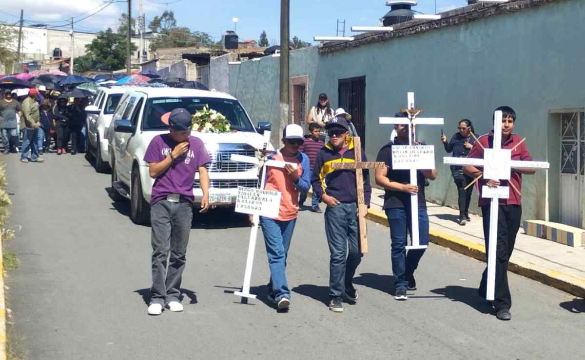 Entierran a 6 de los 7 jóvenes plagiados en Villanueva, Zacatecas; murieron por golpes en la cabeza
