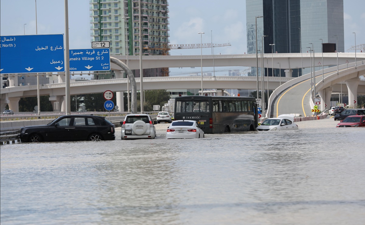 Lluvias en Dubái: ¿Por qué los expertos no creen que la siembra de nubes haya influido en las inundaciones?