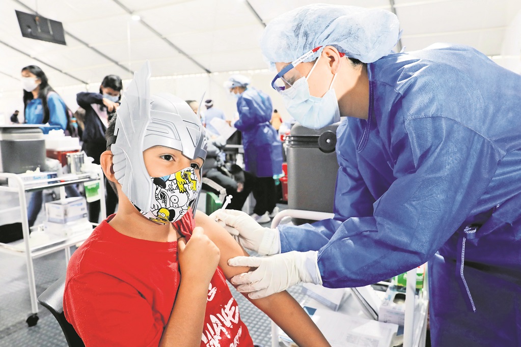 Lanzan convocatoria para vacunar a niños de 5 a 11 años en Querétaro 