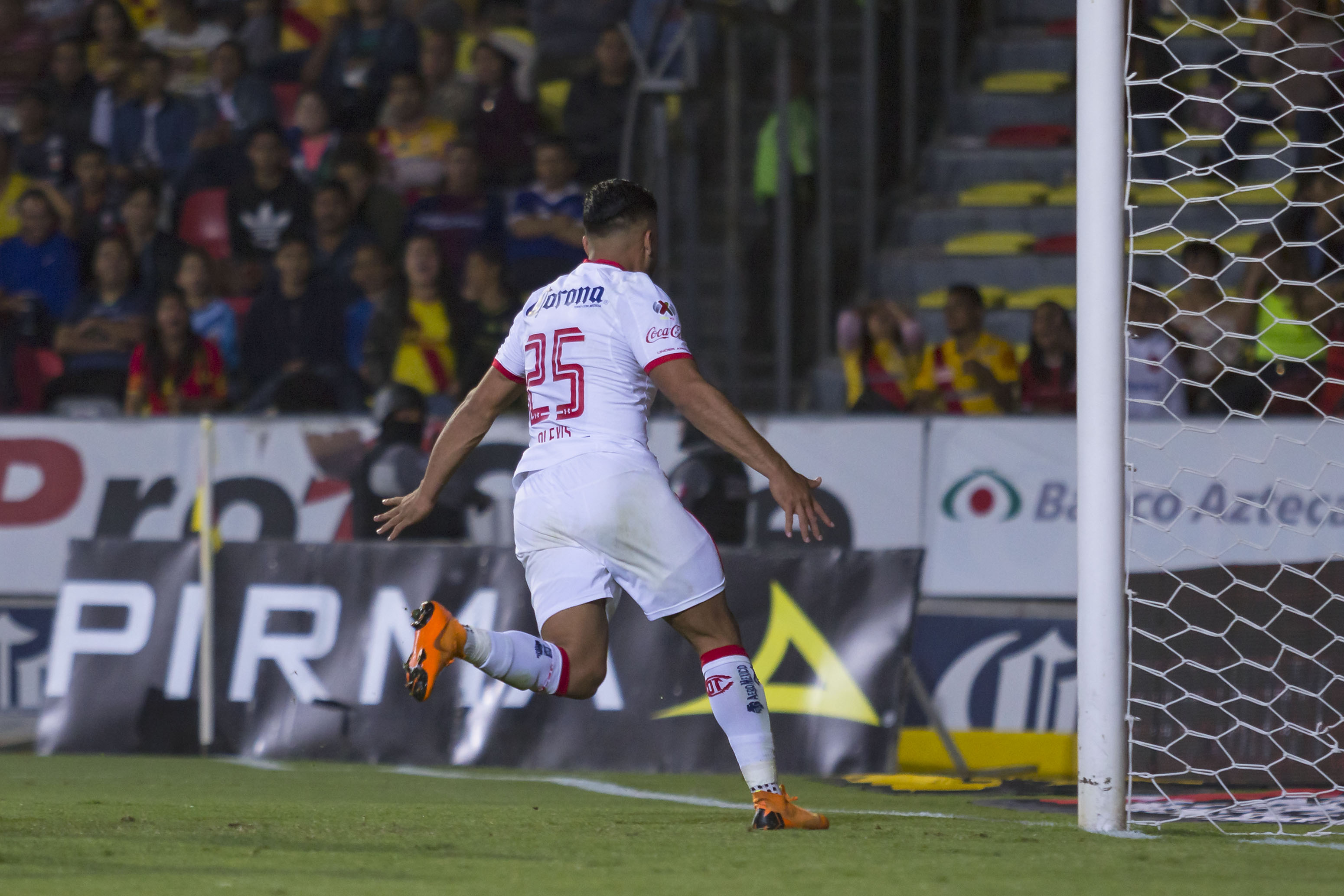 Toluca vence a Monarcas y ratifica el liderato en la Liga MX