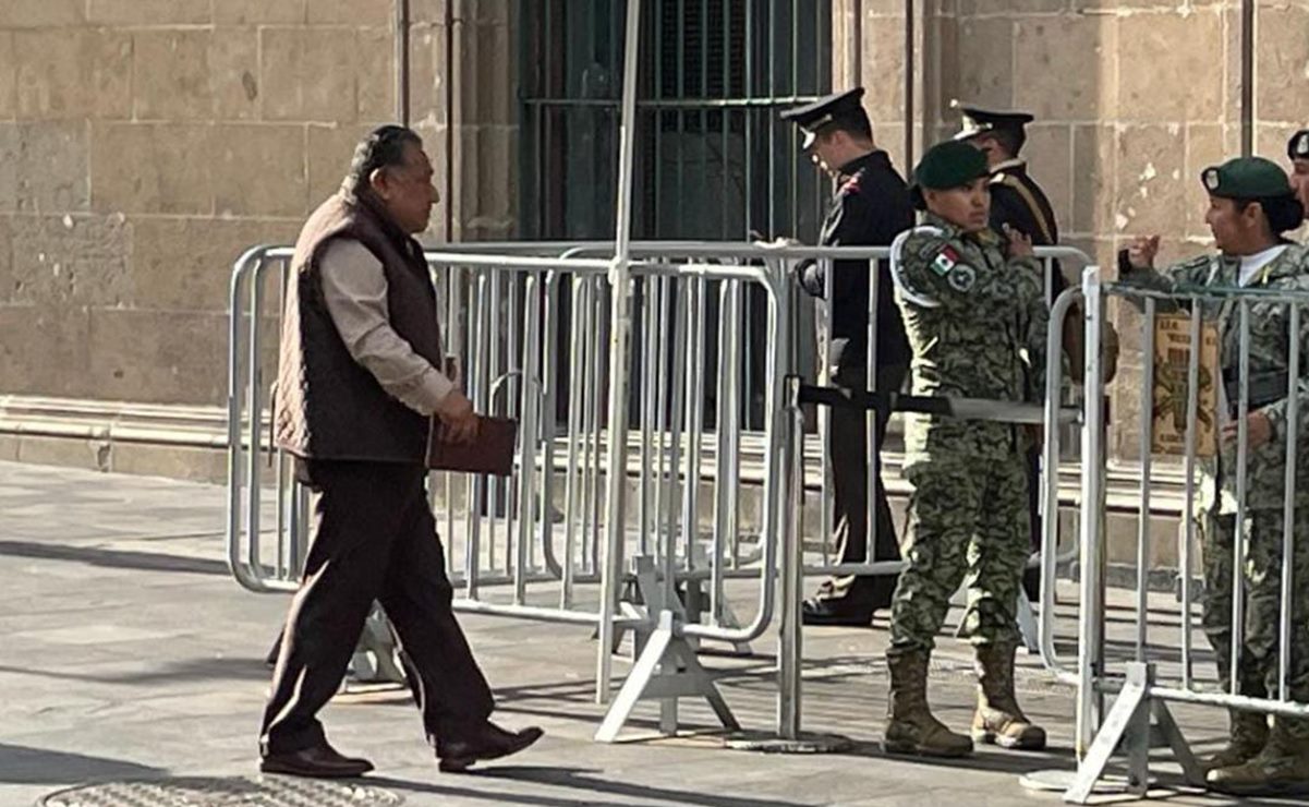 Concluye reunión de AMLO y autoridades sobre caso Ayotzinapa en Palacio Nacional 