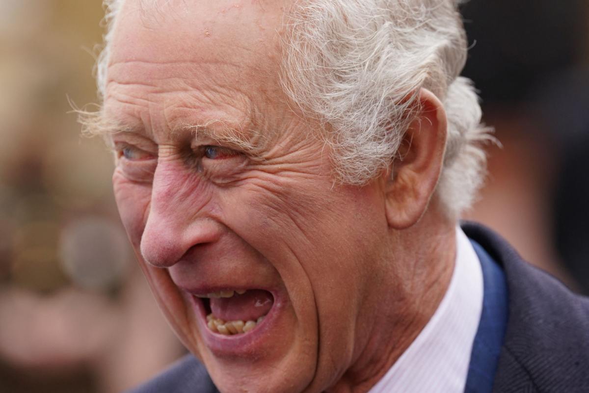 Convierten a Carlos III en un rey de chocolate