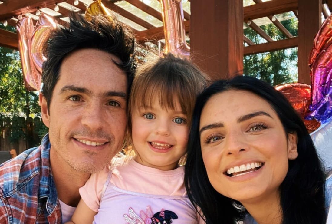 Mauricio Ochmann disfruta de Tepoztlán con su tierna hija Kailani