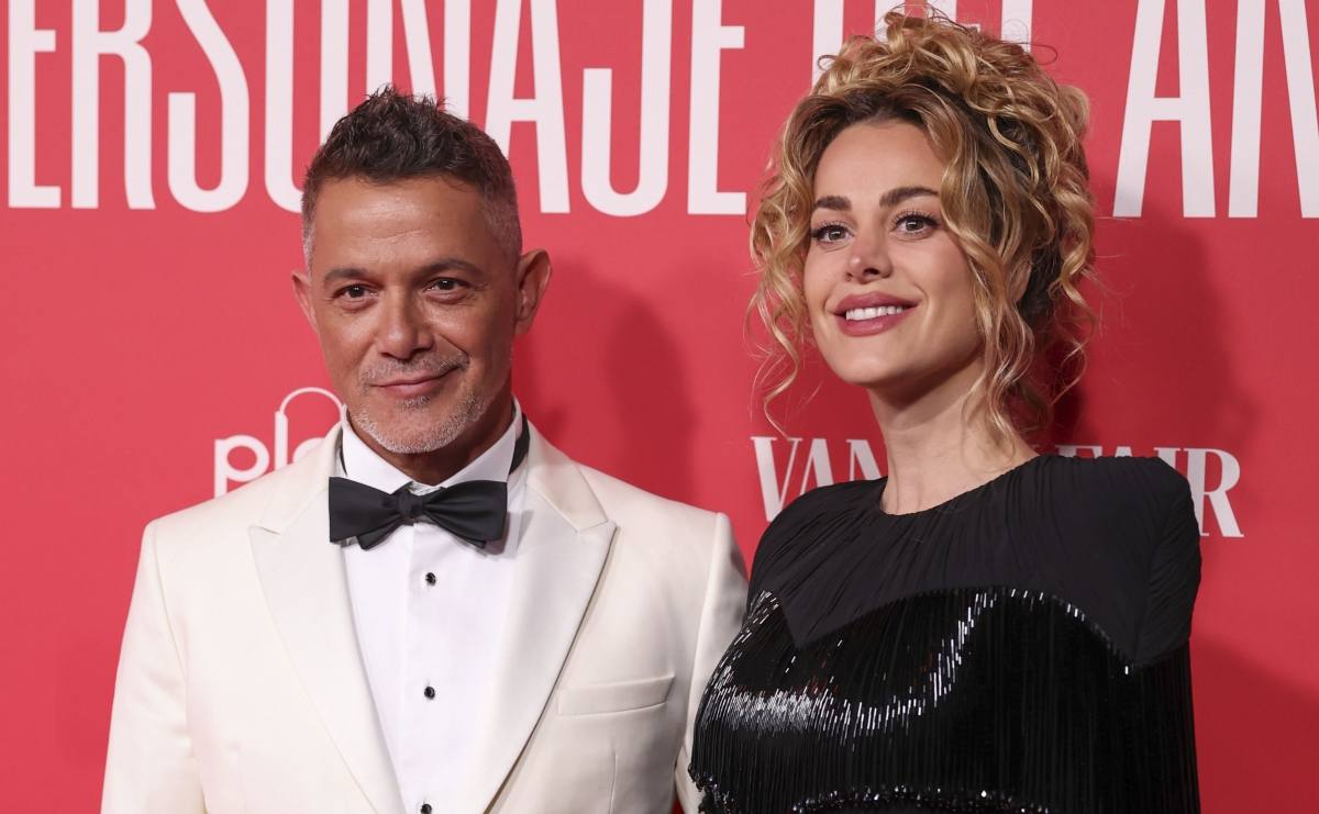 Candela Márquez reacciona al romance de Alejandro Sanz y Stephanie Cayo