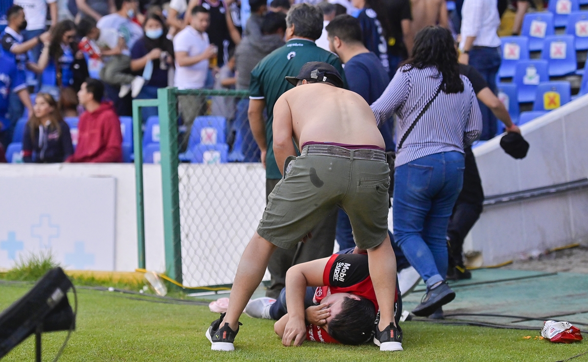 A dos años de la campal en Querétaro, la violencia en el futbol no ha parado 