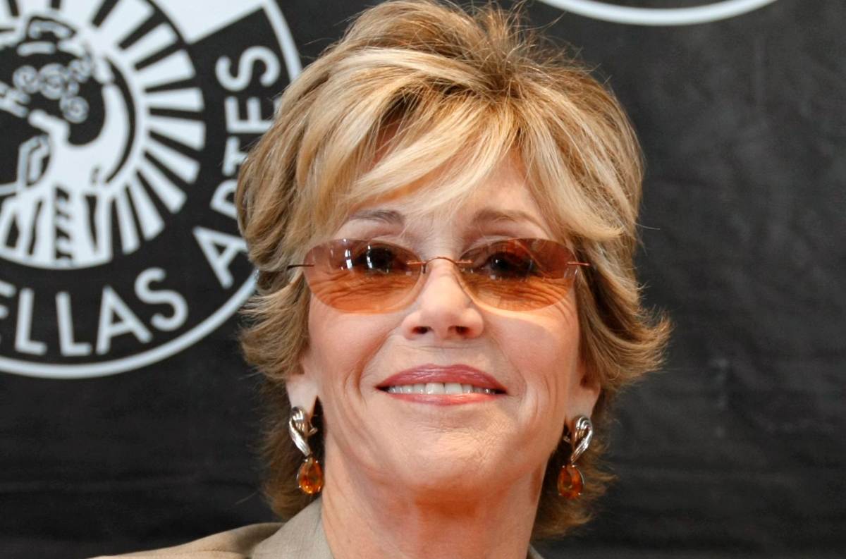 Jane Fonda, a sus 84 años, modela ropa deportiva de H&M