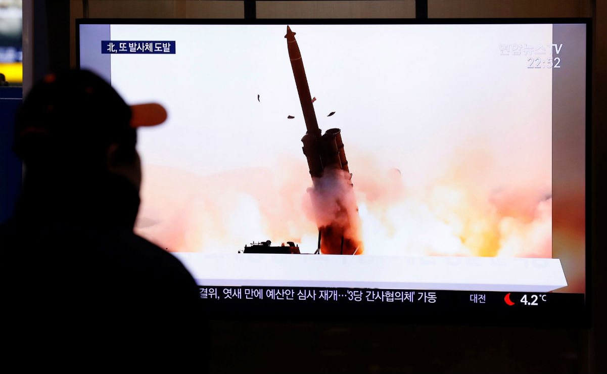 Corea del Norte dispara al menos dos proyectiles