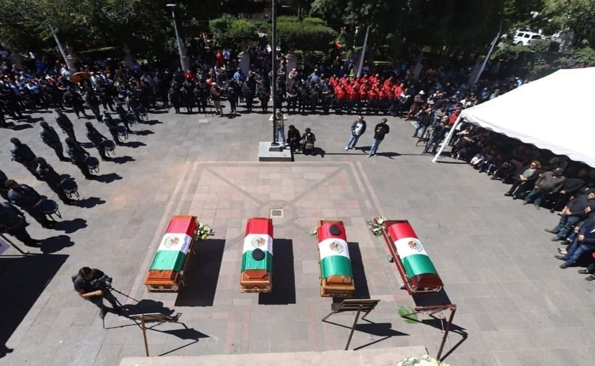 Realizan homenaje luctuoso a policías asesinados en Zacatecas