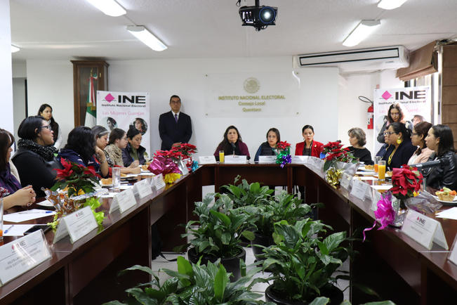 Presentan en el INE Las Mujeres Cuentan 