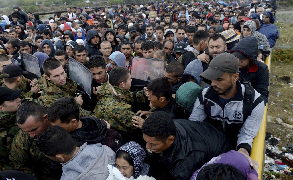 Macedonia piensa cerrar su frontera por crisis migrante