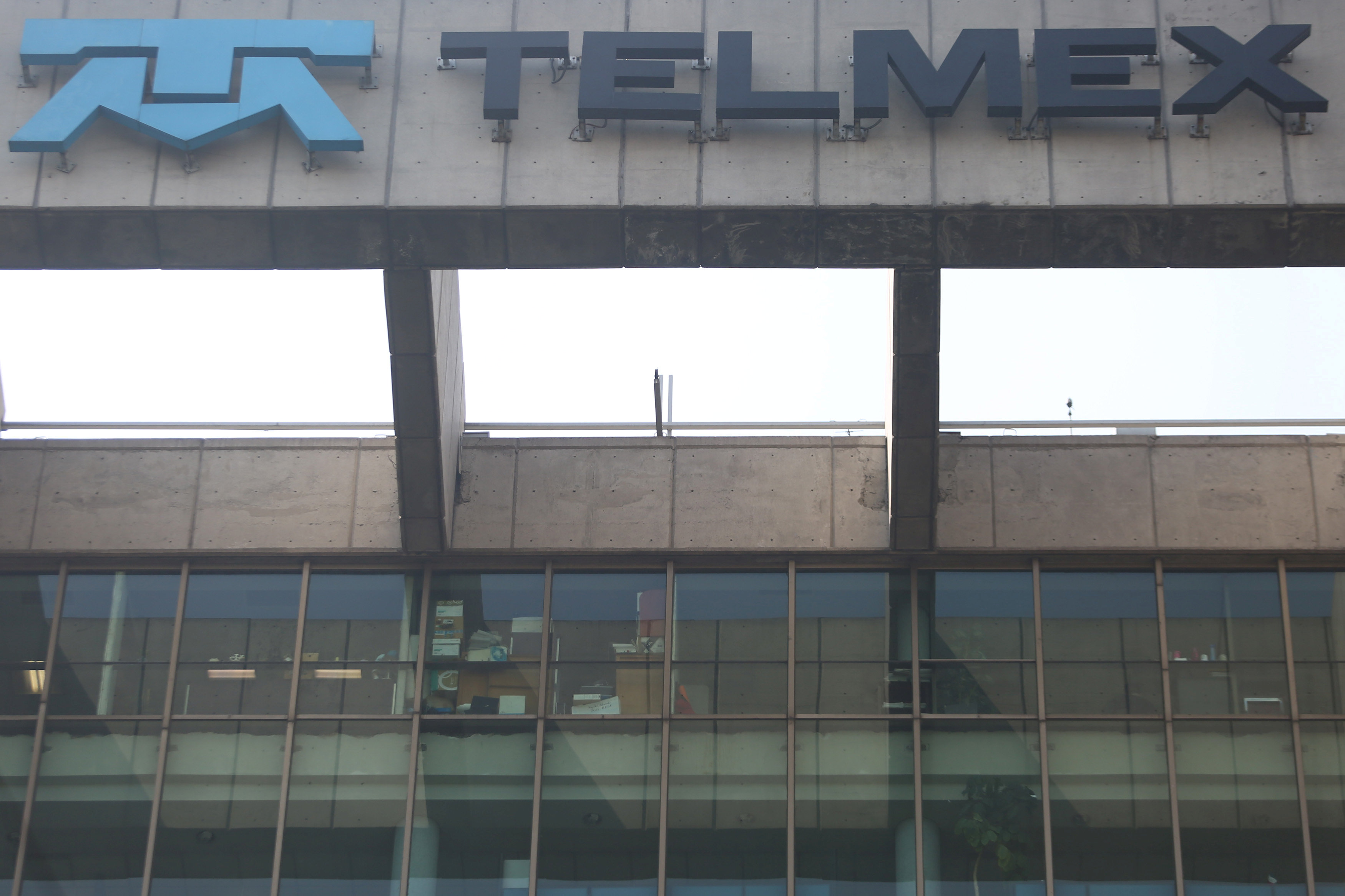 Telmex, con varios años para aplicar separación