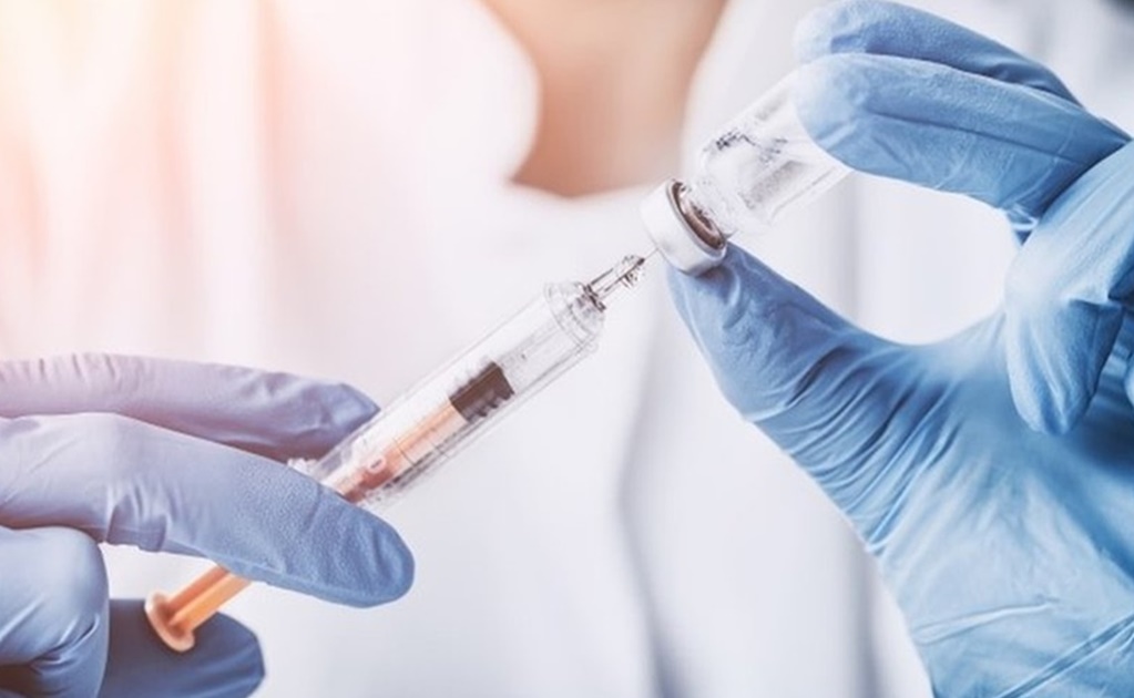 No hay pruebas "para dudar" de la eficacia de las vacunas contra ómicron, dice la OMS 
