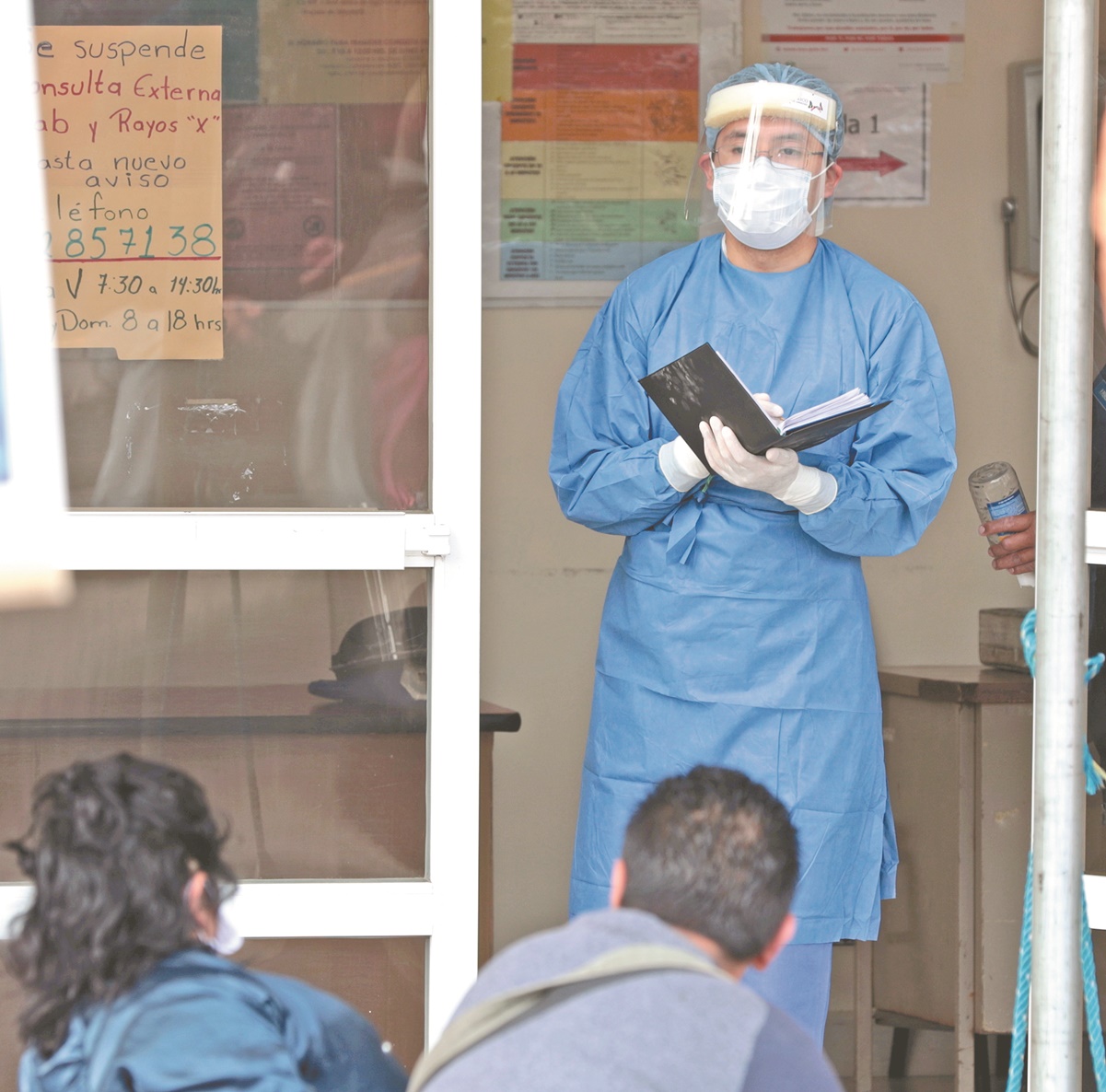 Hospitales Juárez y 20 de Noviembre, saturados