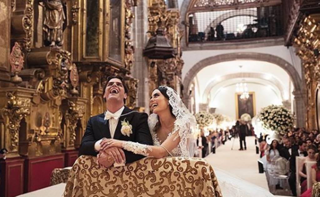 Ximena Navarrete celebra un año de su boda