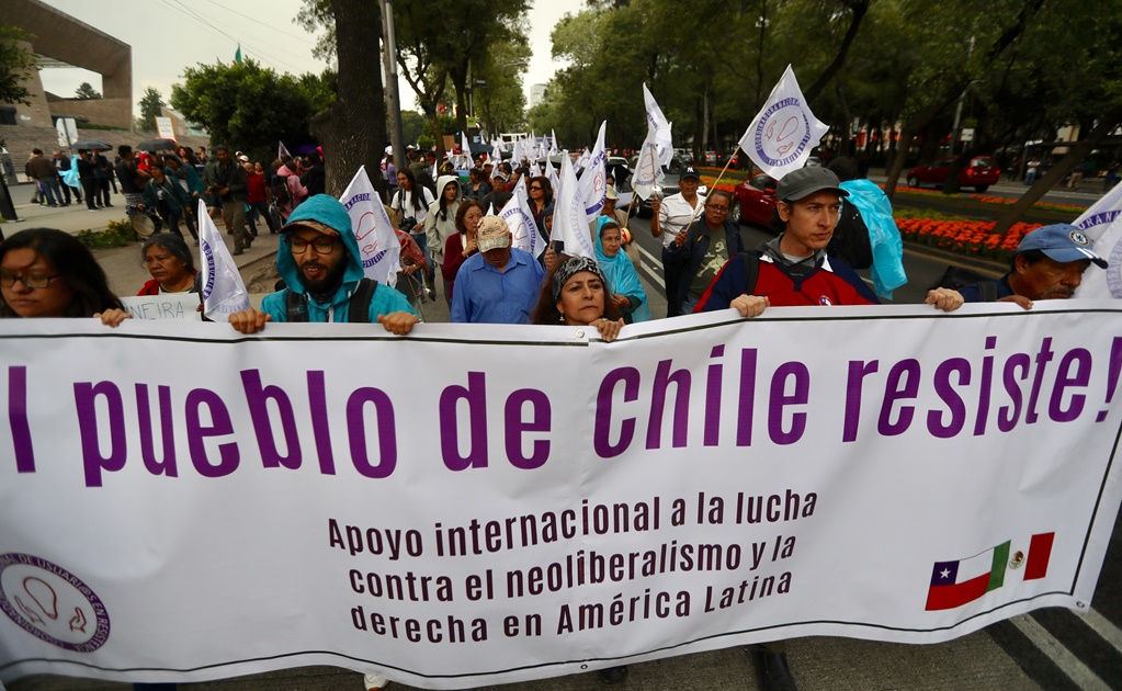 Retener dinero de ancianos en Chile es inhumano, dice manifestante en México