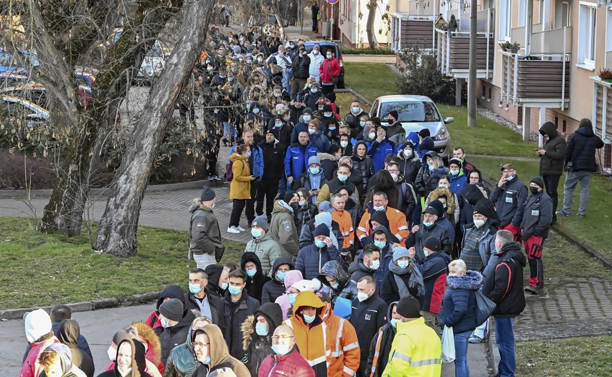 Polonia anuncia nuevas restricciones tras récord de contagios y muertes por Covid-19