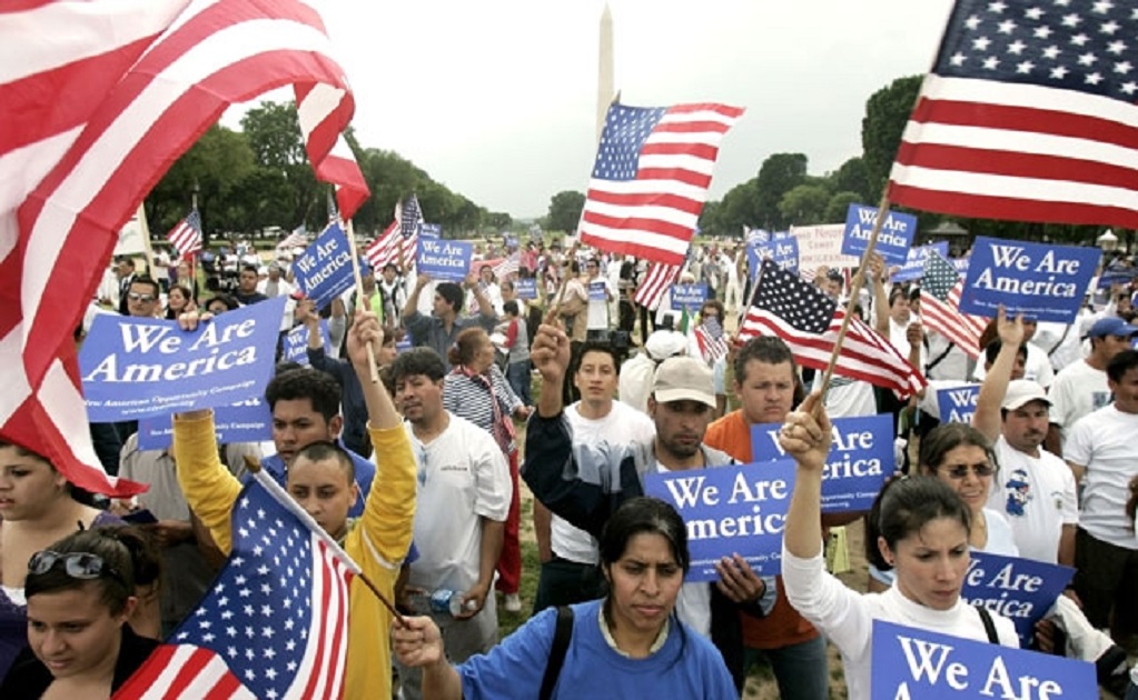 Most back legal status for immigrants in US illegally: poll