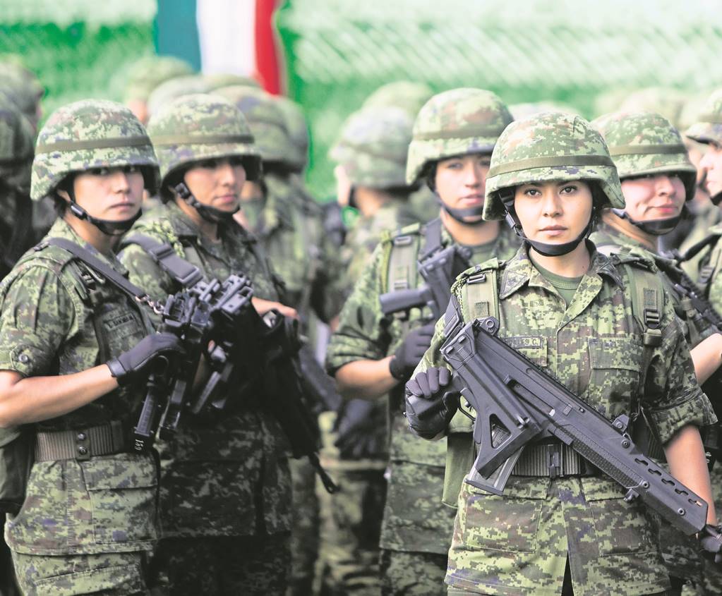 Servicio militar será obligatorio para mujeres en Dinamarca desde 2027