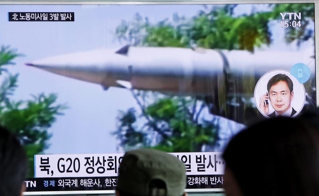 Corea del Norte dispara 3 misiles de medio alcance al Mar de Japón